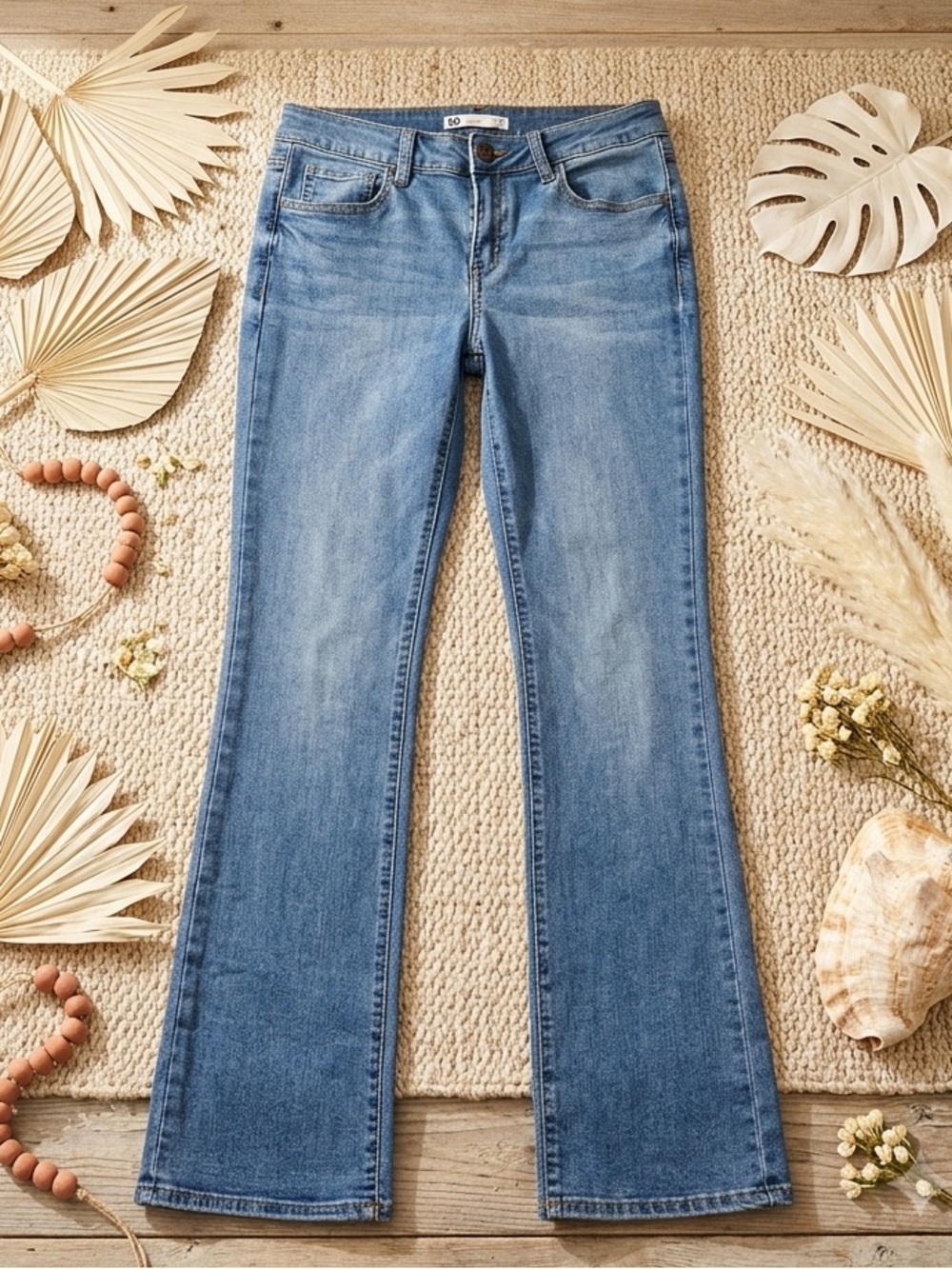 SO Womens Low-Rise Bootcut Jeans – Light Wash Denim – Size 29